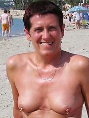 xxx amateur moms public sex