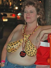 deluxe wife